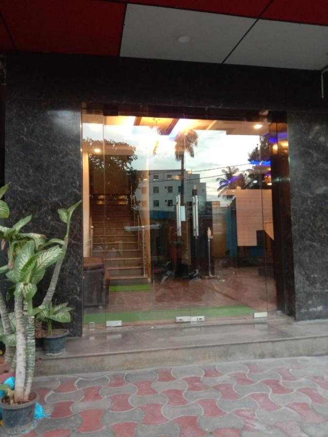 Hotel Blue Bell Bangalore Exterior foto